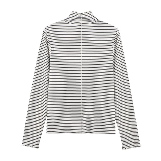 Classic Frame Turtleneck